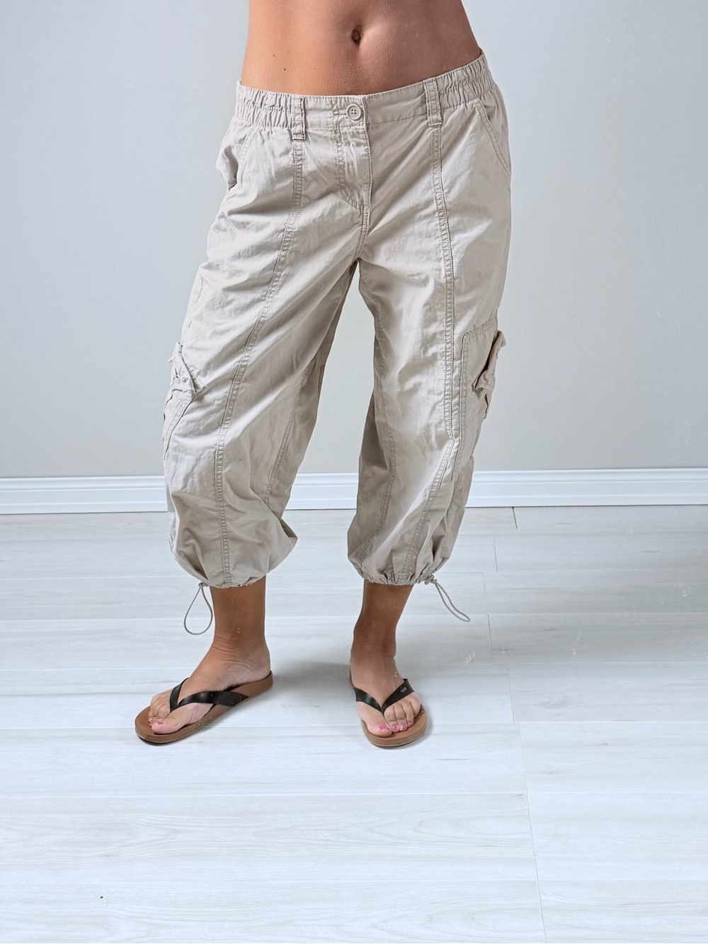Aeropostale y2k 2000s tan Cargo Capris